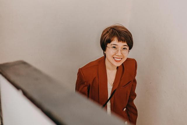 Najlepsza kurtka dla niskich osób - praktyczne wskazówki i sprawdzone porady